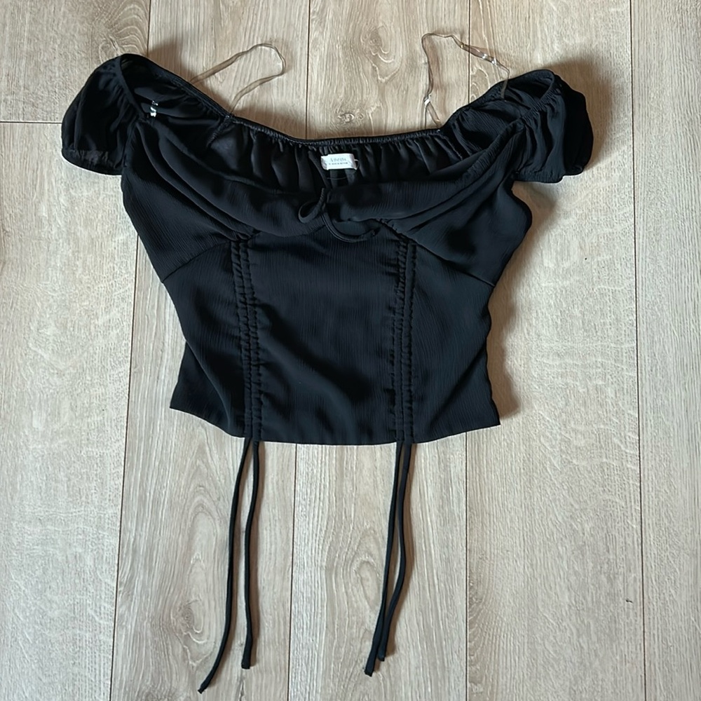 Ladies Active USA dress top crop. Size M